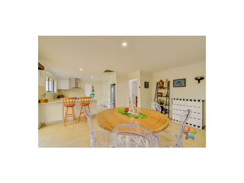 4 Woodburn Way, Tamworth NSW 2340
