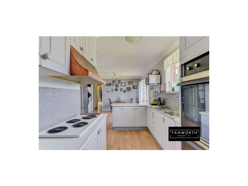 137 Hillvue Road, Tamworth NSW 2340