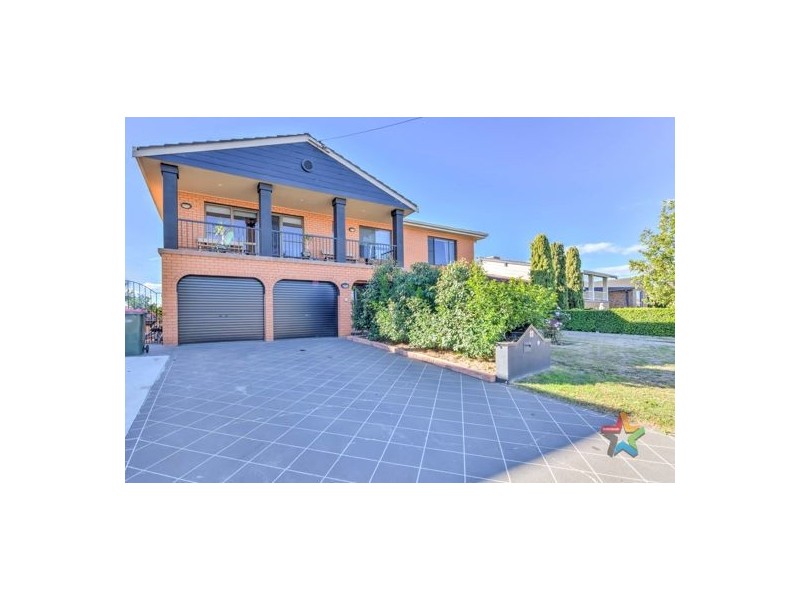 11 Caloola Street, Tamworth NSW 2340