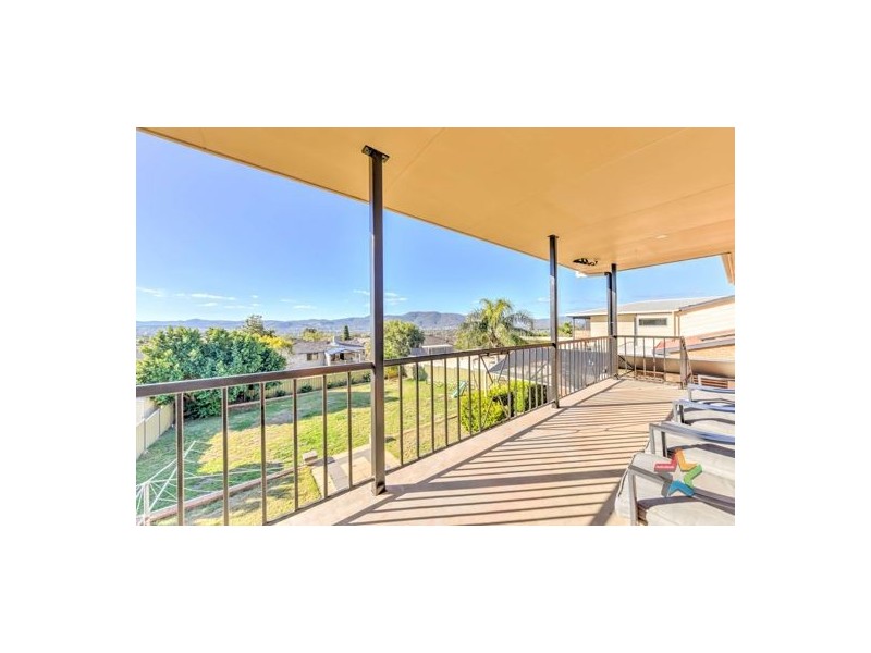 11 Caloola Street, Tamworth NSW 2340