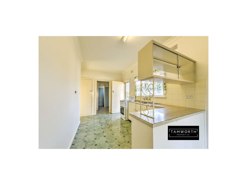 25 Elm Street, Tamworth NSW 2340