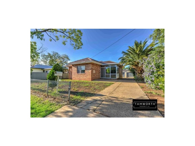 25 Elm Street, Tamworth NSW 2340
