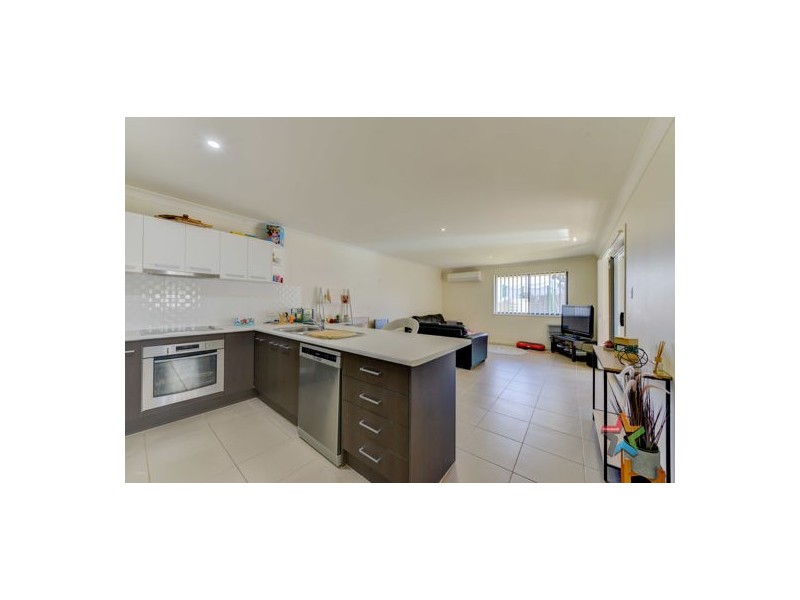 1 & 2/29 Kaputar Close, Tamworth NSW 2340