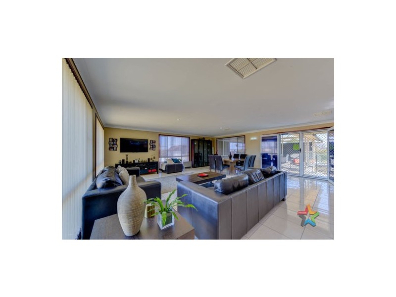 24 Caloola Street, Tamworth NSW 2340
