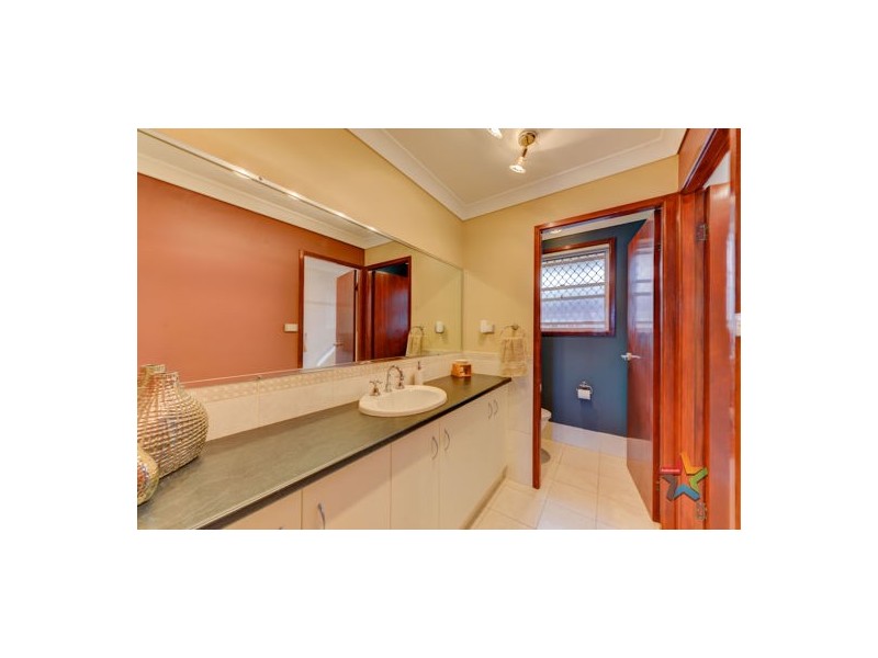 24 Caloola Street, Tamworth NSW 2340