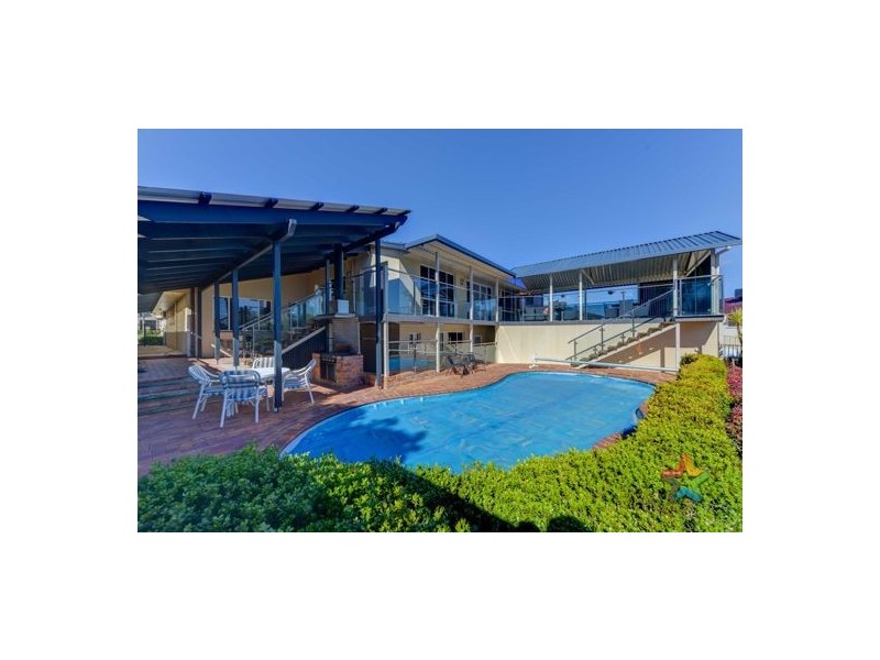 24 Caloola Street, Tamworth NSW 2340