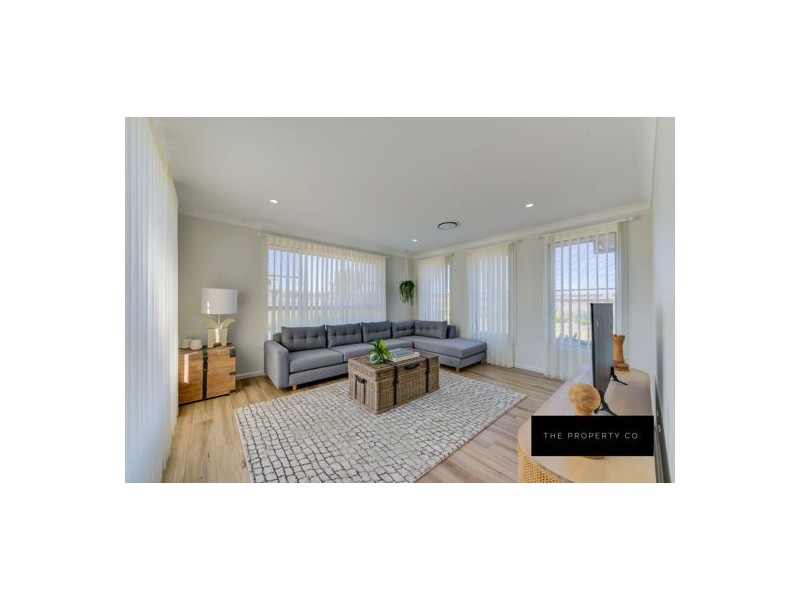 2 Bluebell Way, Tamworth NSW 2340