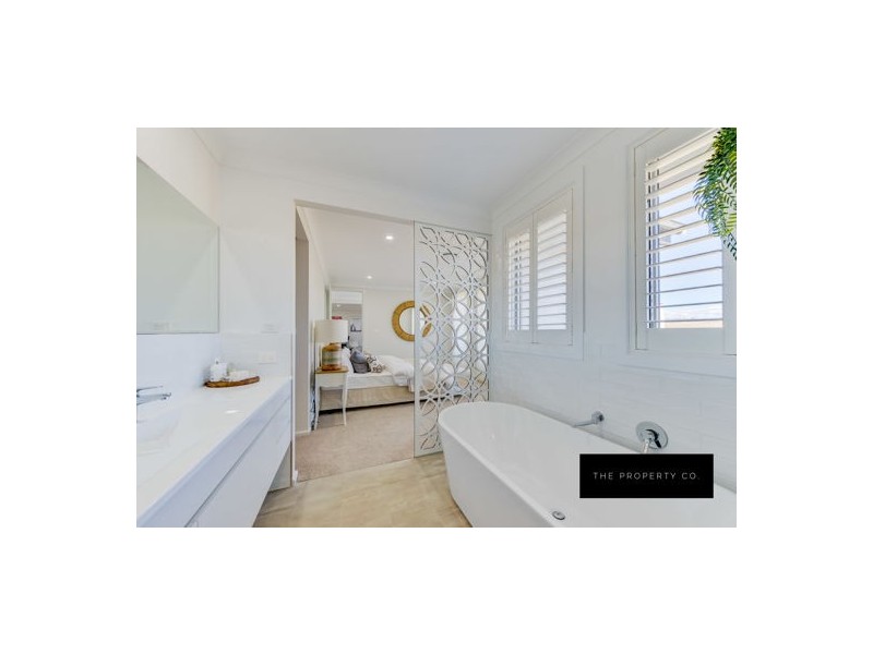 2 Bluebell Way, Tamworth NSW 2340