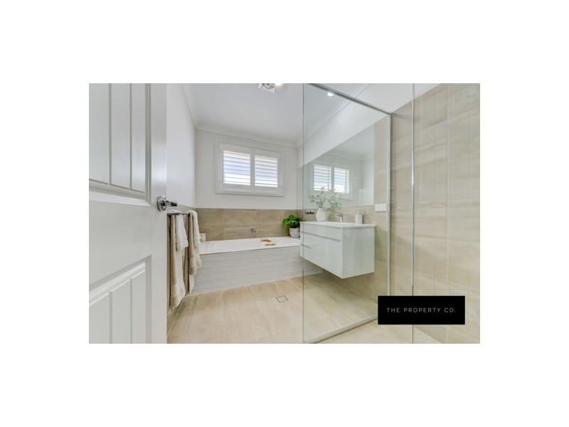 2 Bluebell Way, Tamworth NSW 2340