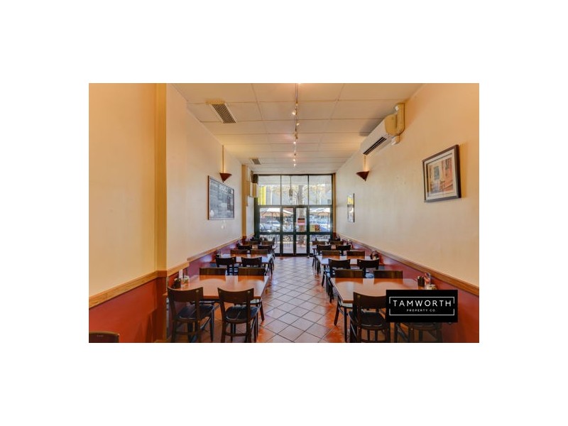 390 Peel Street, Tamworth NSW 2340