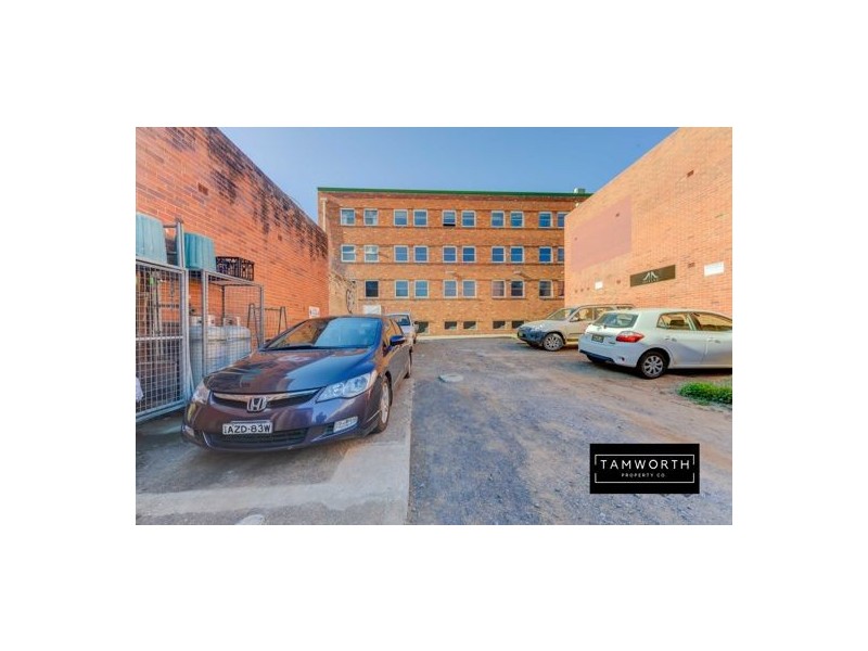 390 Peel Street, Tamworth NSW 2340