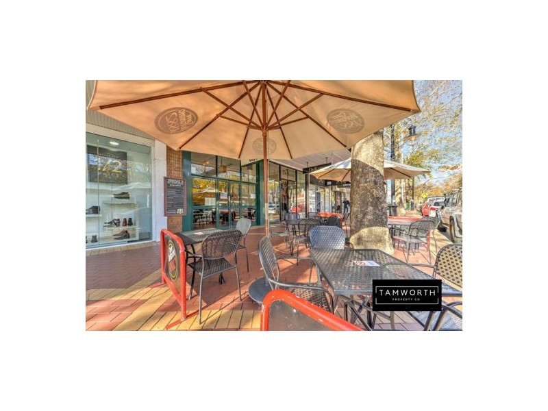 390 Peel Street, Tamworth NSW 2340