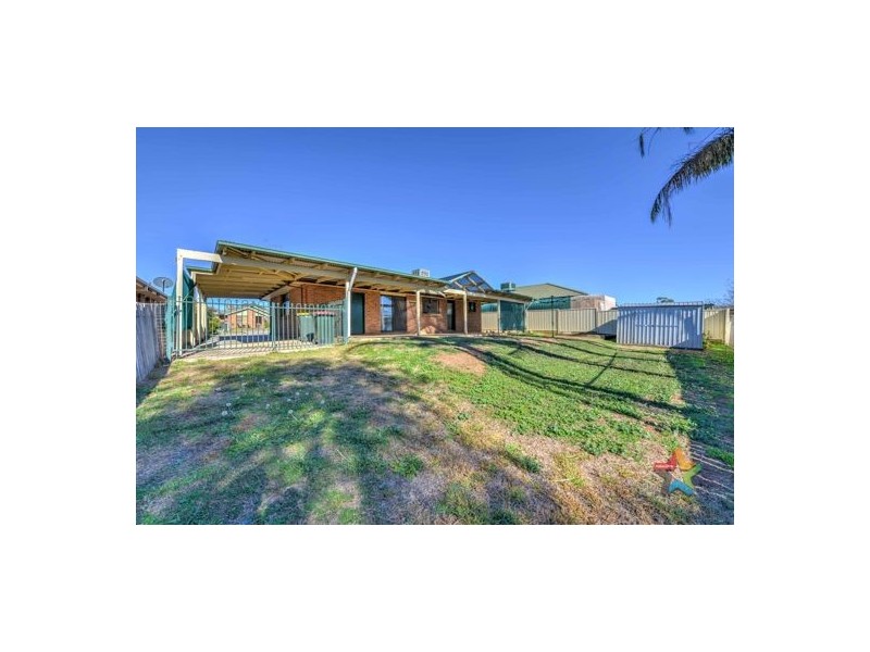 12 Gosse Court, Tamworth NSW 2340