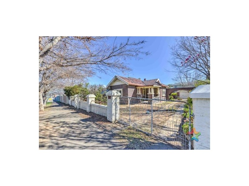 26 White Street, Tamworth NSW 2340