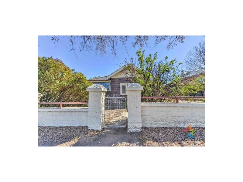 26 White Street, Tamworth NSW 2340