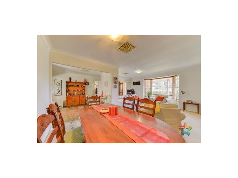 9 Murrawai Street, Tamworth NSW 2340