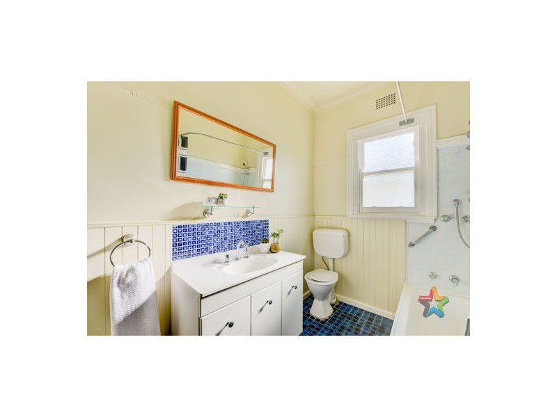 12 Patterson Street, Tamworth NSW 2340