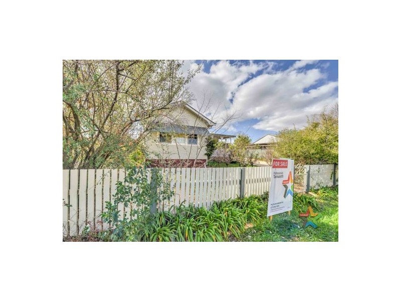 12 Patterson Street, Tamworth NSW 2340