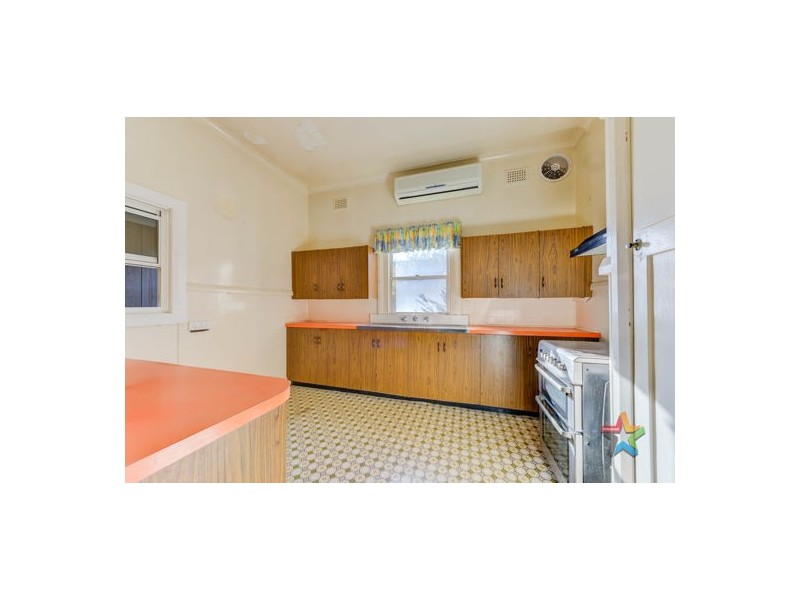 123 Denne Street, Tamworth NSW 2340