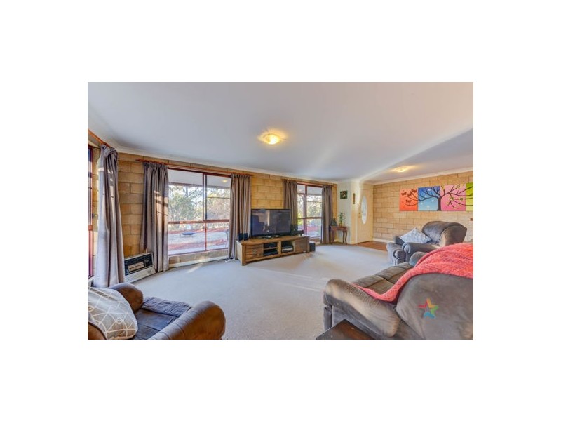 185 Sandy Road, Kootingal NSW 2352