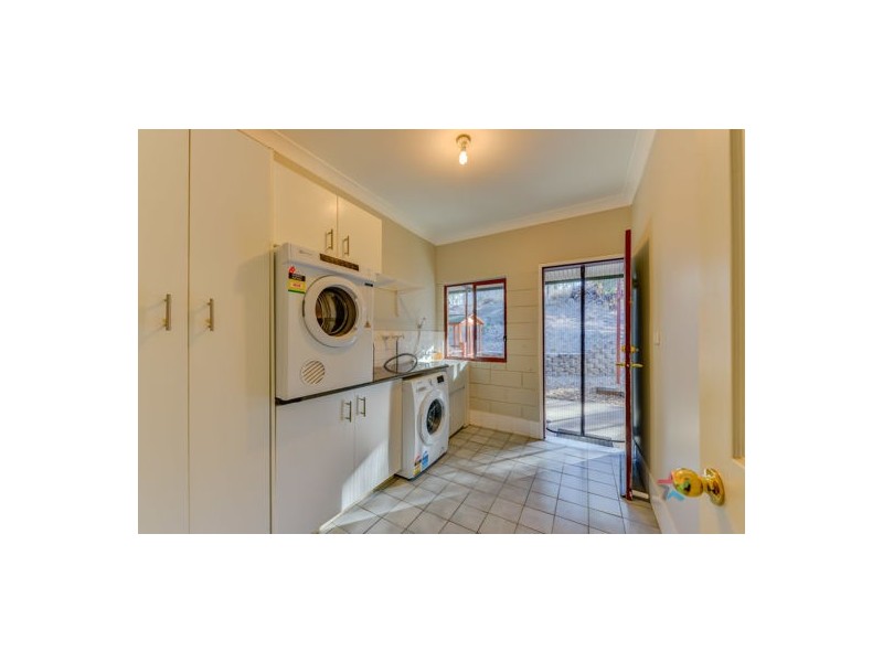 185 Sandy Road, Kootingal NSW 2352