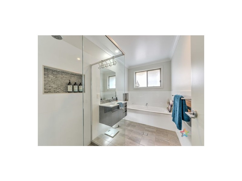 11 Benandarah Court, Tamworth NSW 2340