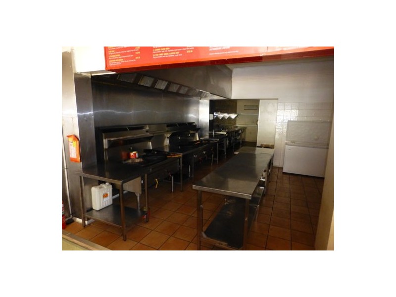 324 Peel Street, Tamworth NSW 2340