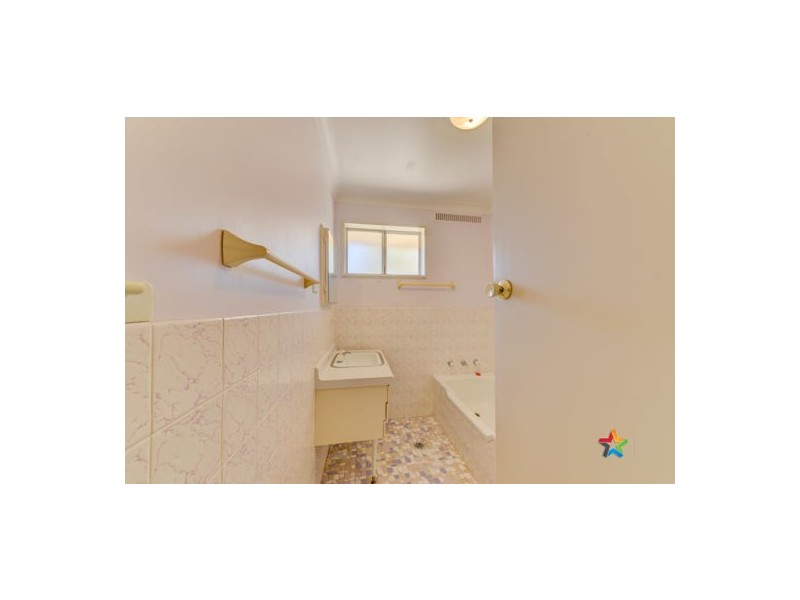 43 Edward Street, Tamworth NSW 2340