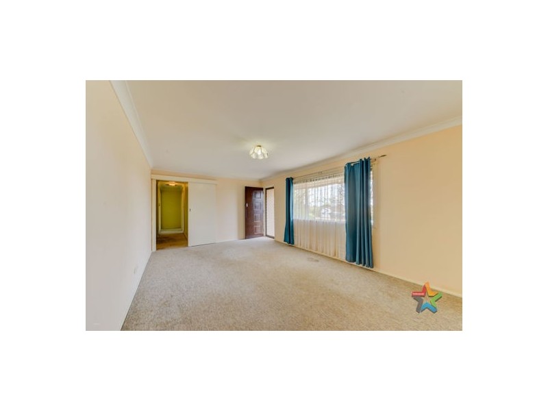 8 Woodhill Place, Tamworth NSW 2340