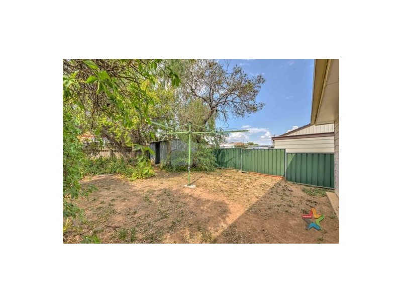 8 Woodhill Place, Tamworth NSW 2340