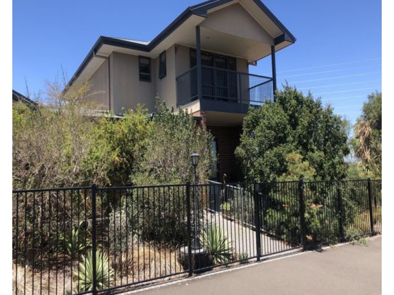 3/74a The Heights, Tamworth NSW 2340