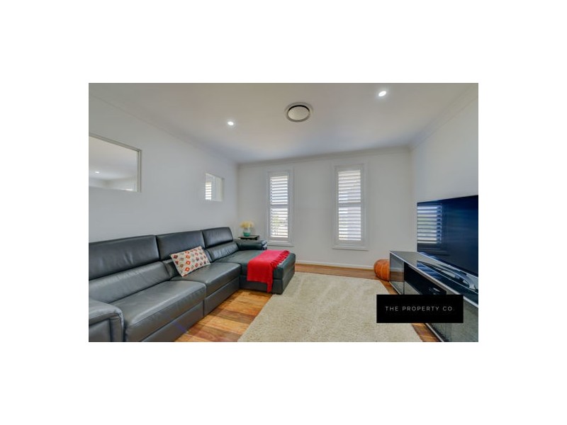 2 Carrai Close, Tamworth NSW 2340