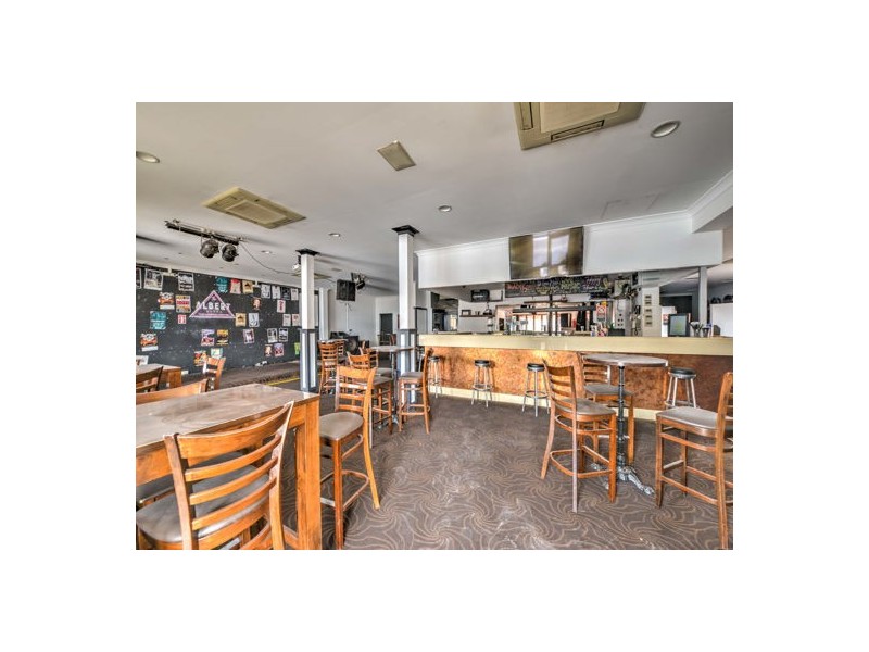 209 Peel Street, Tamworth NSW 2340