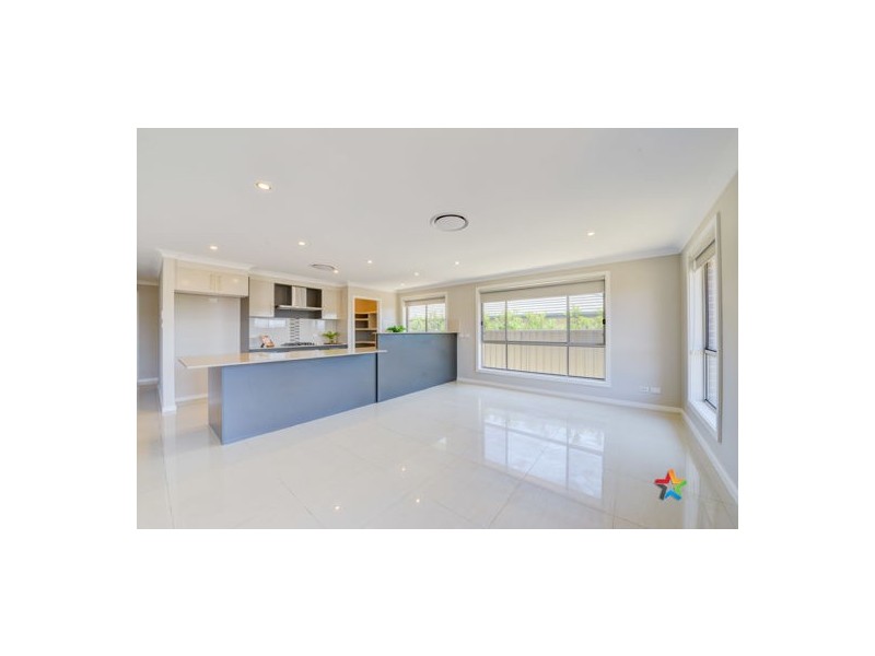 5 Galloway Place, Tamworth NSW 2340