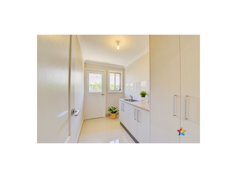 5 Galloway Place, Tamworth NSW 2340