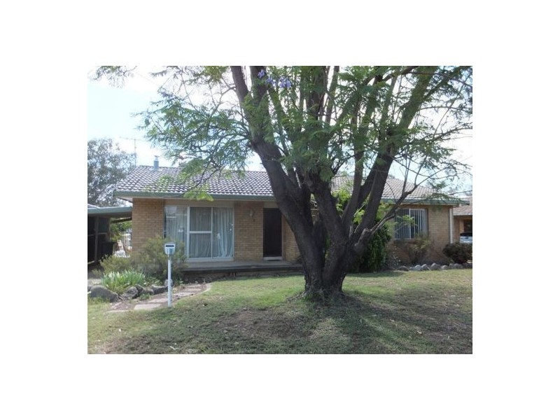 9 Mack Street, Tamworth NSW 2340