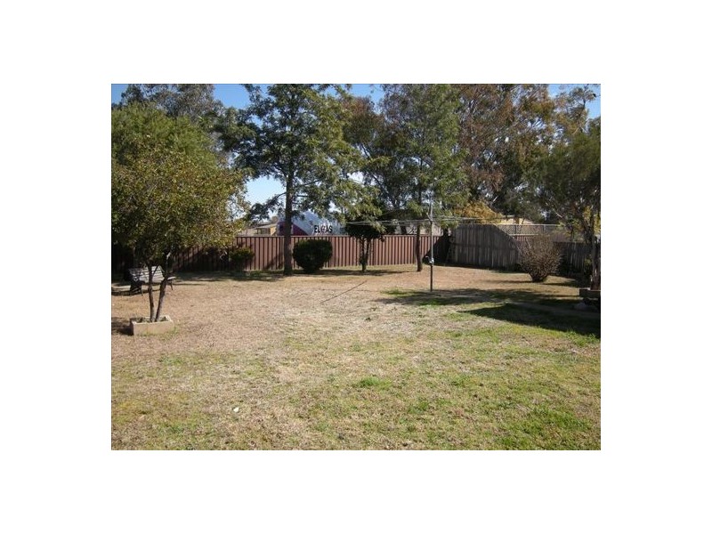 9 Mack Street, Tamworth NSW 2340