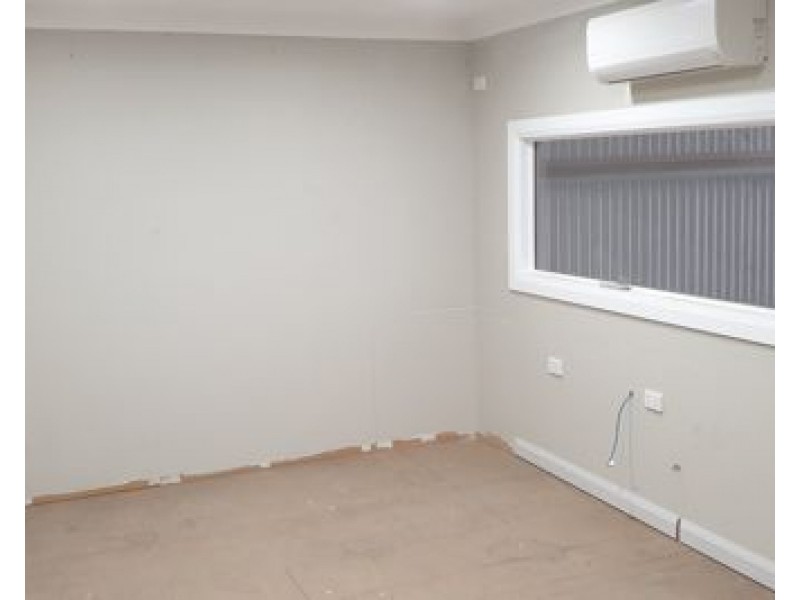 Shed 3/10 Avro Street, Taminda NSW 2340