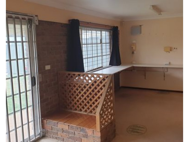 Bay 1/6 Bass Street, Tamworth NSW 2340