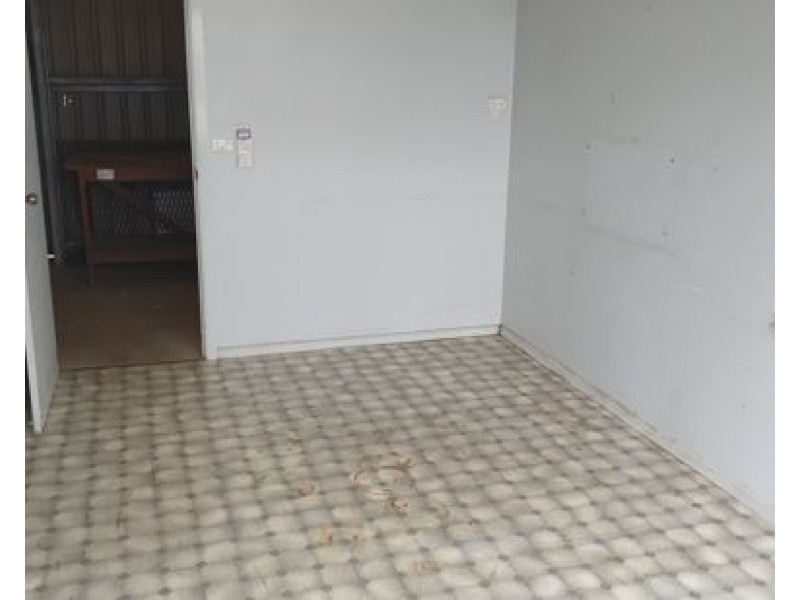 Bay 1/6 Bass Street, Tamworth NSW 2340