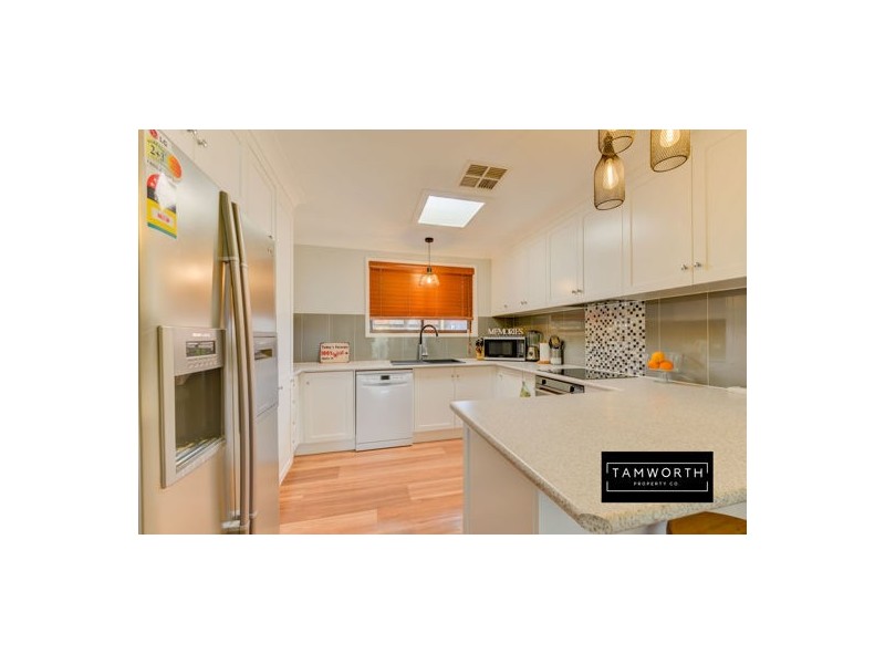 7 Camira Crescent, Tamworth NSW 2340