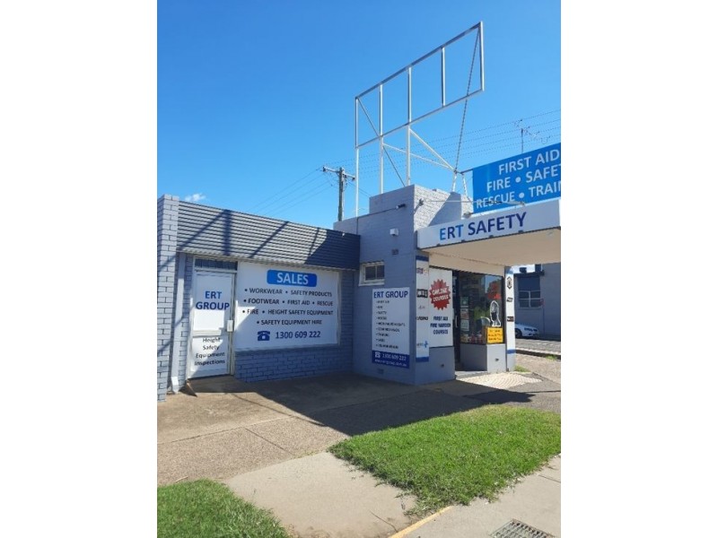 214 Bridge Street, Tamworth NSW 2340