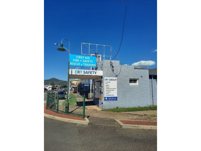 214 Bridge Street, Tamworth NSW 2340