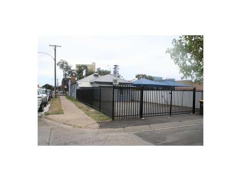 214 Bridge Street, Tamworth NSW 2340
