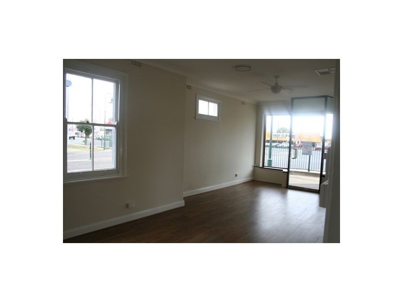 214 Bridge Street, Tamworth NSW 2340
