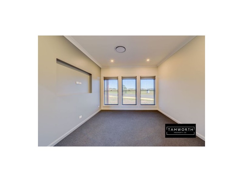 4 Jubata Drive, Tamworth NSW 2340