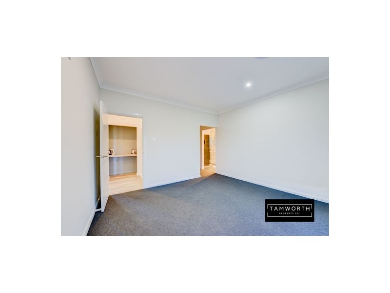 4 Jubata Drive, Tamworth NSW 2340