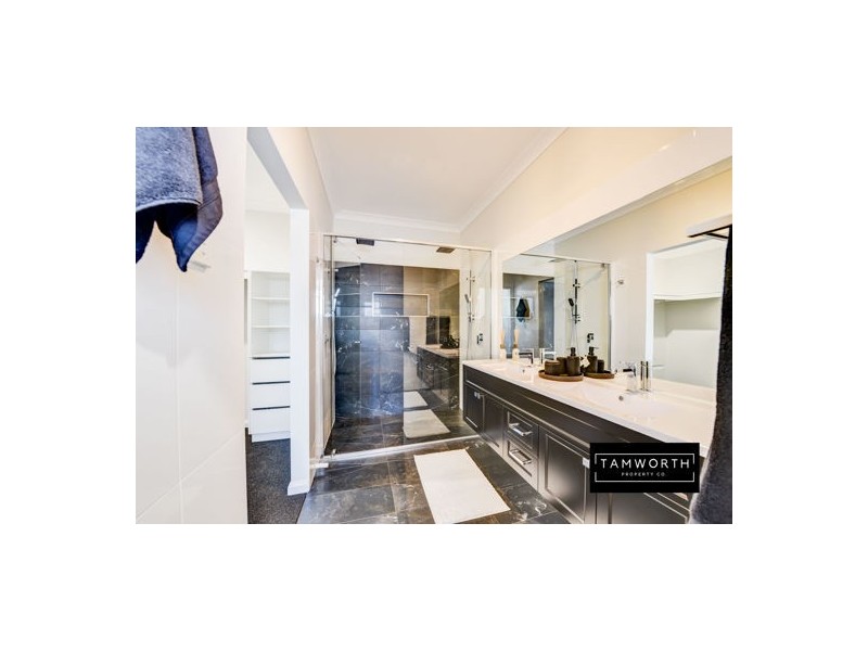 4 Jubata Drive, Tamworth NSW 2340