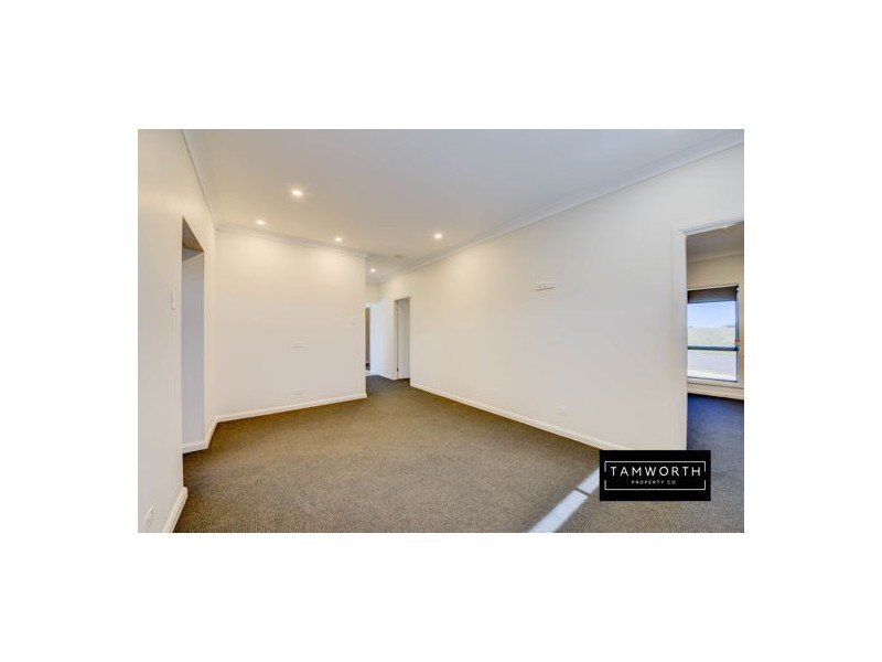 4 Jubata Drive, Tamworth NSW 2340