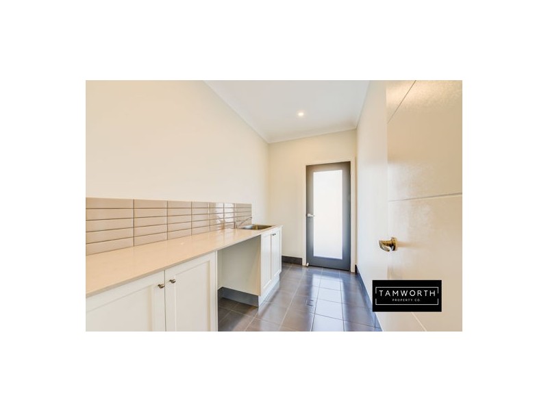 4 Jubata Drive, Tamworth NSW 2340